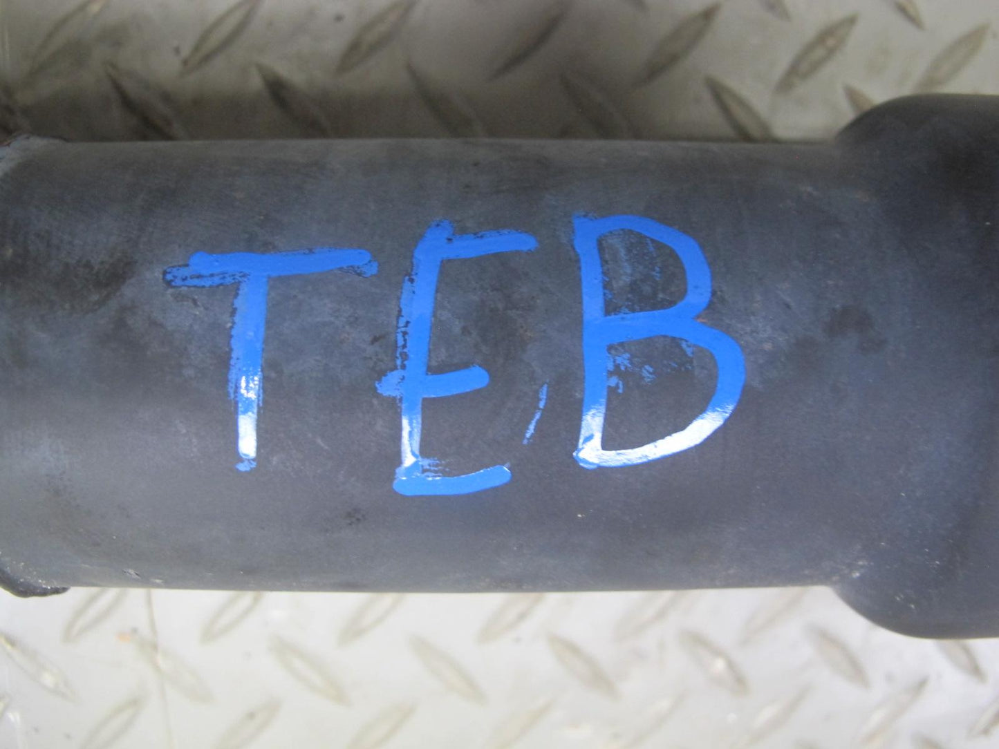 04-06 BMW E46 330i 330Ci RWD A/T Auto Transmission Driveshaft Drive Shaft OEM