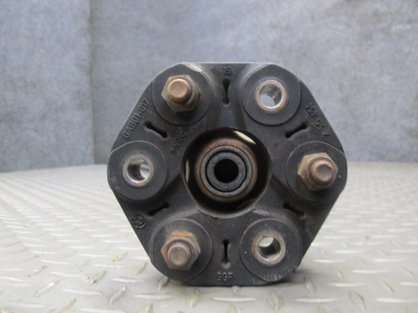 04-06 BMW E46 330i 330Ci RWD A/T Auto Transmission Driveshaft Drive Shaft OEM