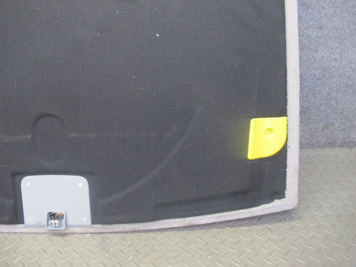 2003-2010 Porsche Cayenne 955 Rear Trunk Floor Carpet Compartment Cover