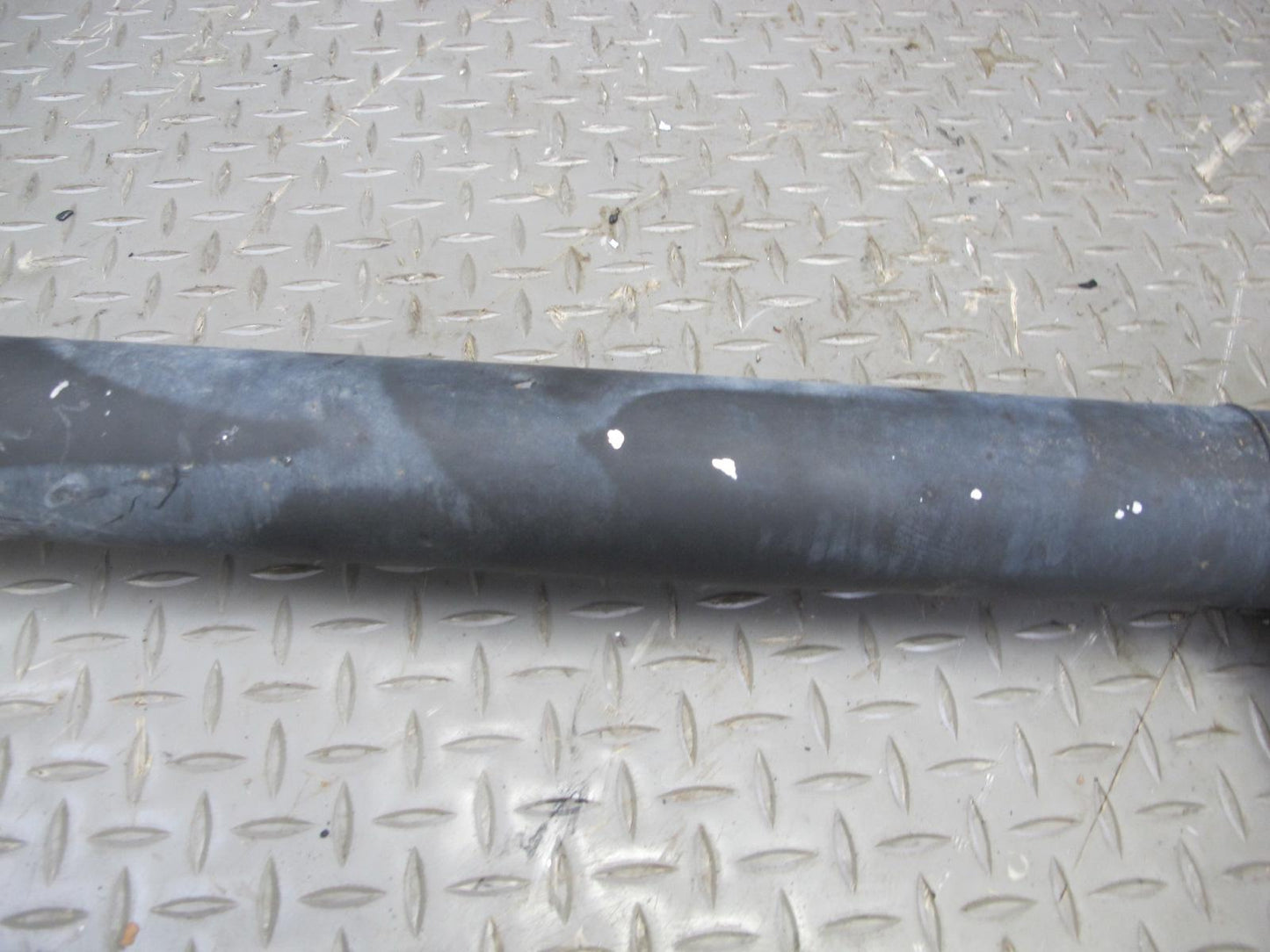 04-06 BMW E46 330i 330Ci RWD A/T Auto Transmission Driveshaft Drive Shaft OEM