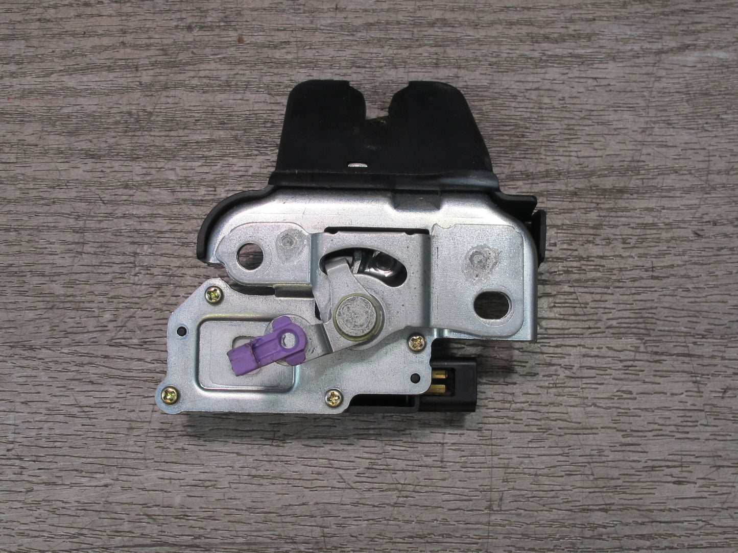 98-00 Lexus JZS160L GS400 GS300 Rear Trunk Lock Latch Actuator OEM