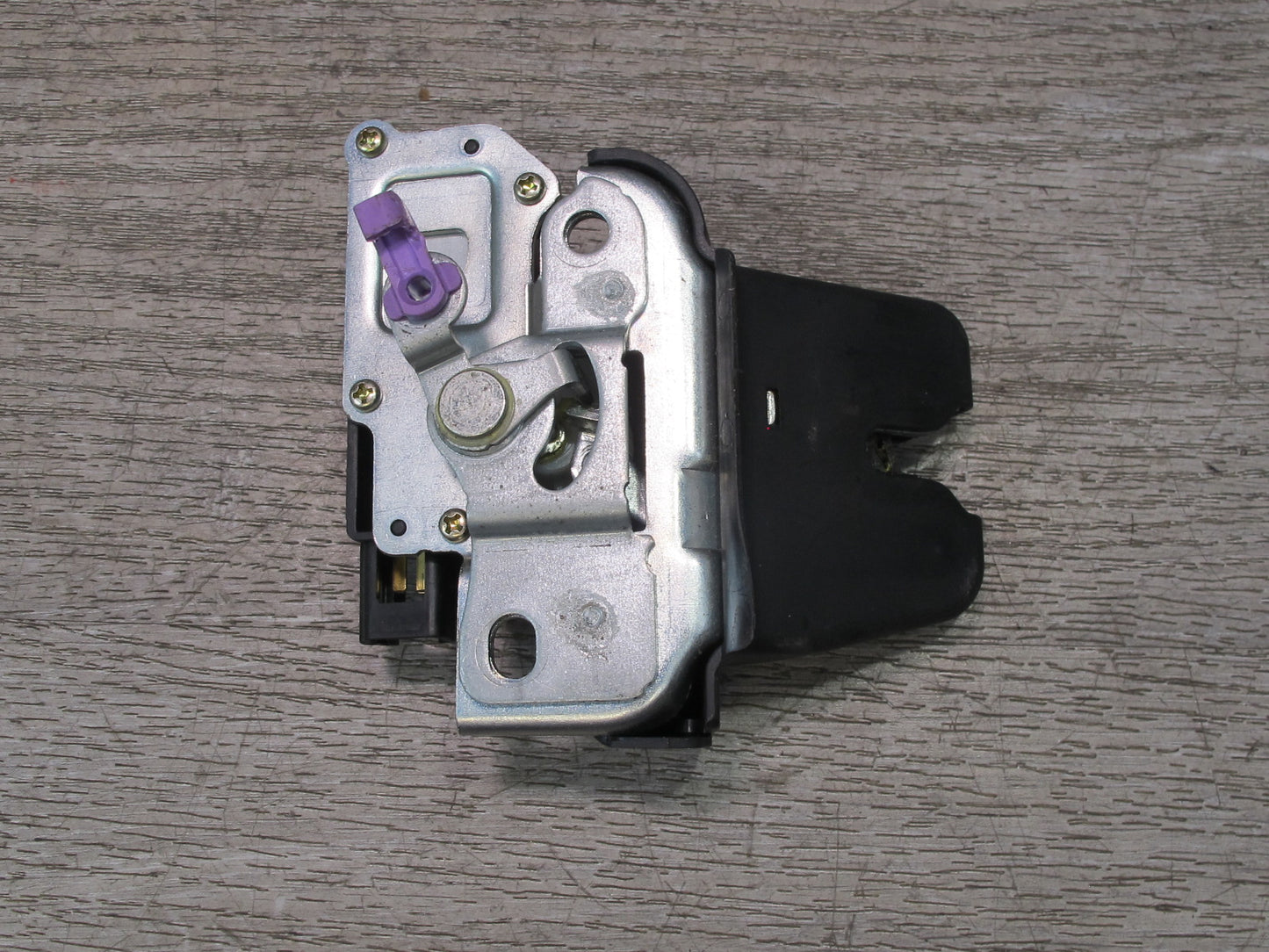 98-00 Lexus JZS160L GS400 GS300 Rear Trunk Lock Latch Actuator OEM