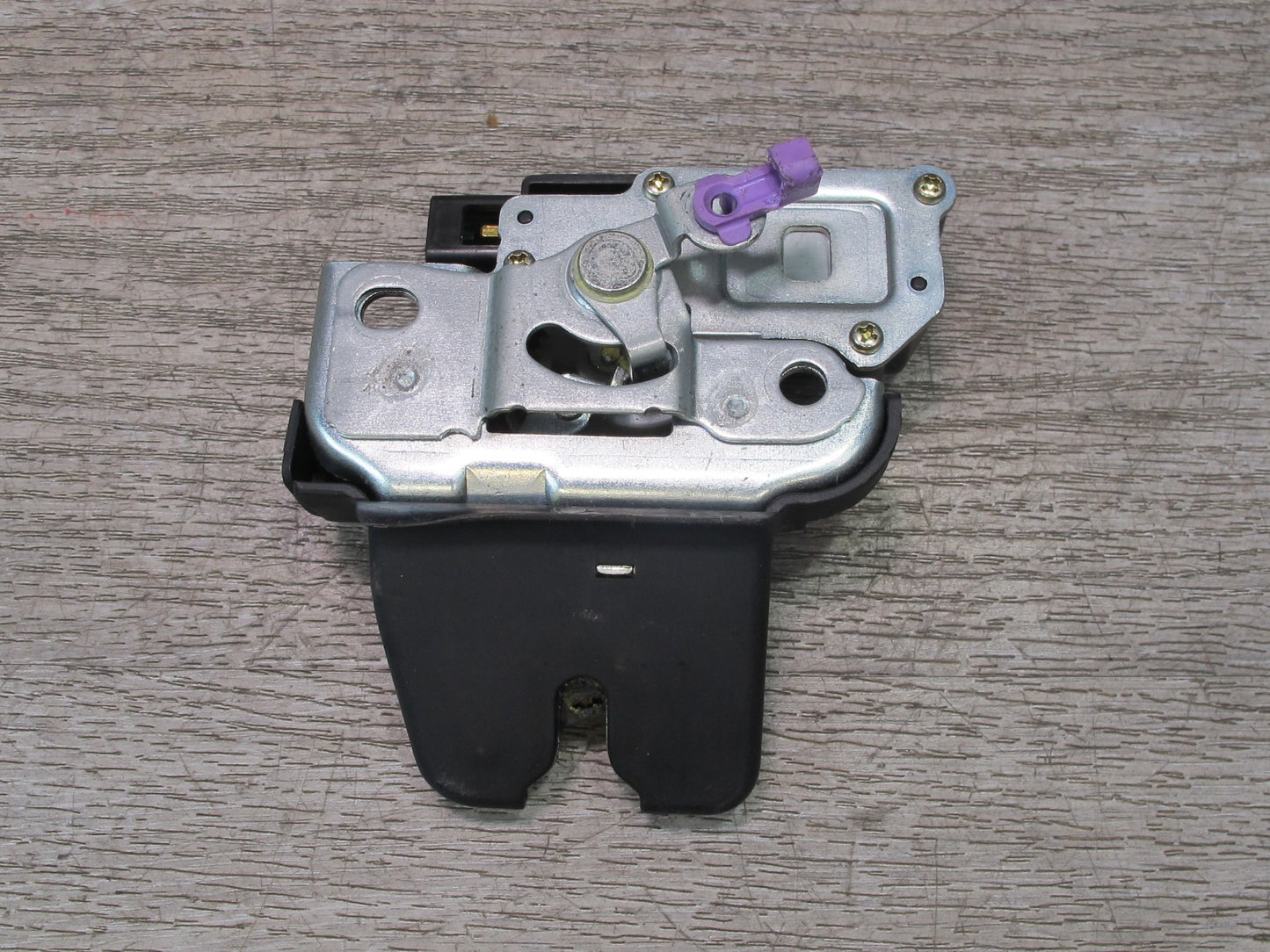 98-00 Lexus JZS160L GS400 GS300 Rear Trunk Lock Latch Actuator OEM
