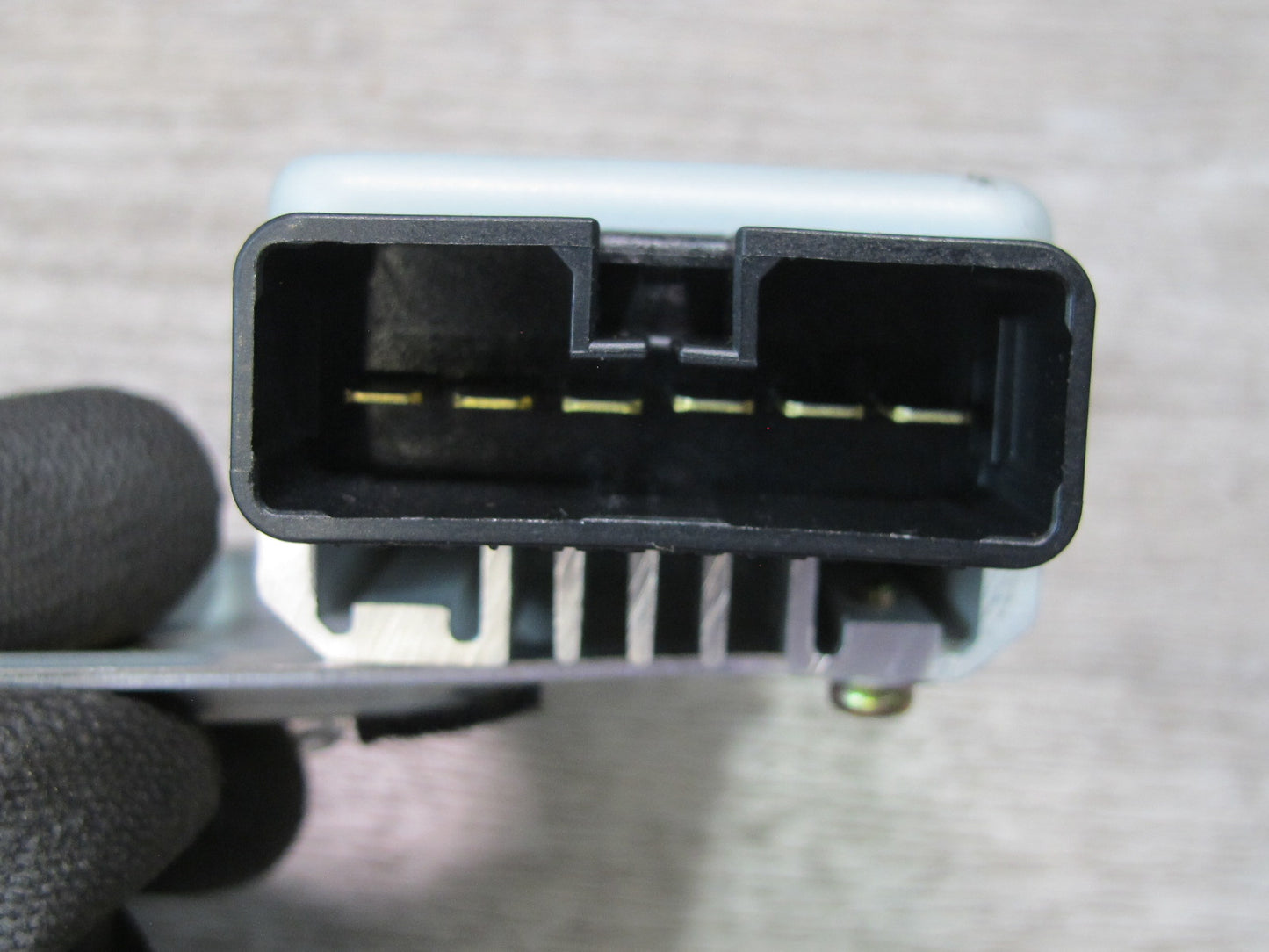 98-05 Lexus JZS160L GS400 GS430 GS300 Fuel Pump Control Module 89570-30180 OEM