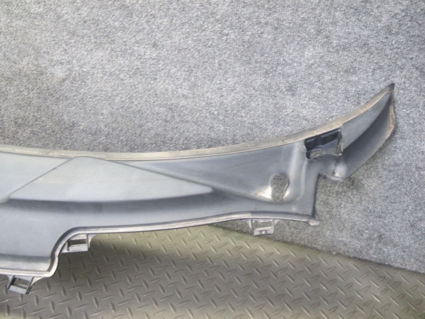 2005-2012 Porsche 911 997 Boxster Front Windshield Wiper Cowl Trim Panel