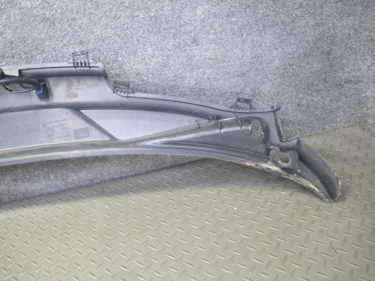 2005-2012 Porsche 911 997 Boxster Front Windshield Wiper Cowl Trim Panel