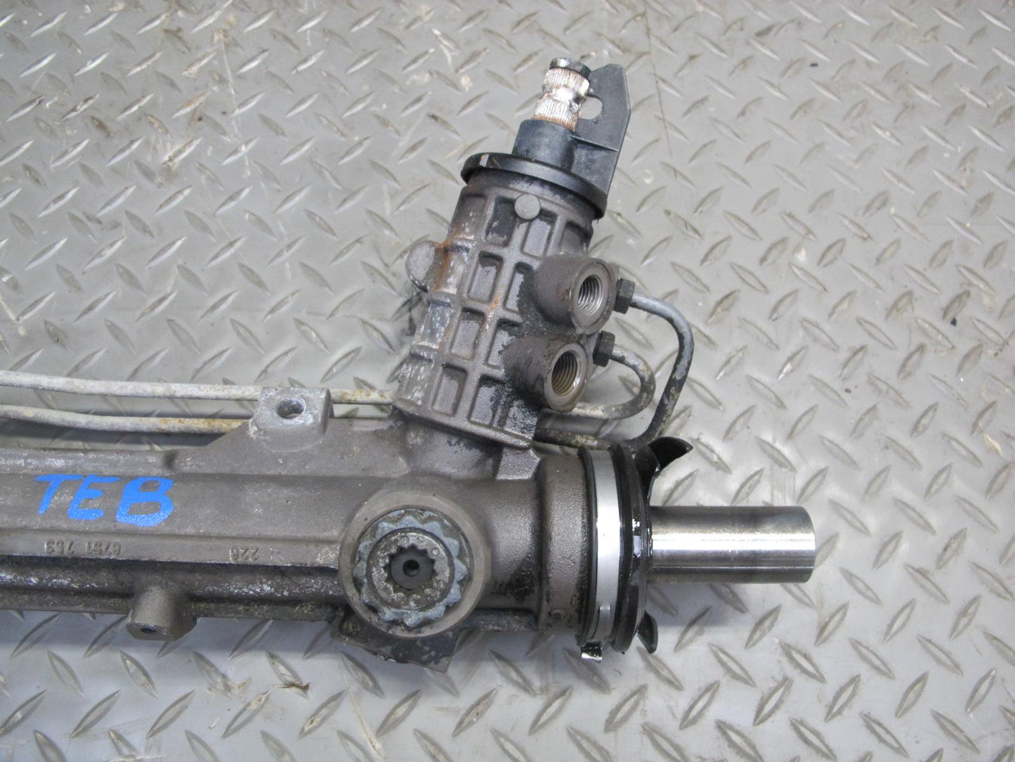 02-06 BMW E46 330Ci 330i Power Steering Rack & Pinion Yellow TAG 6757650 OEM