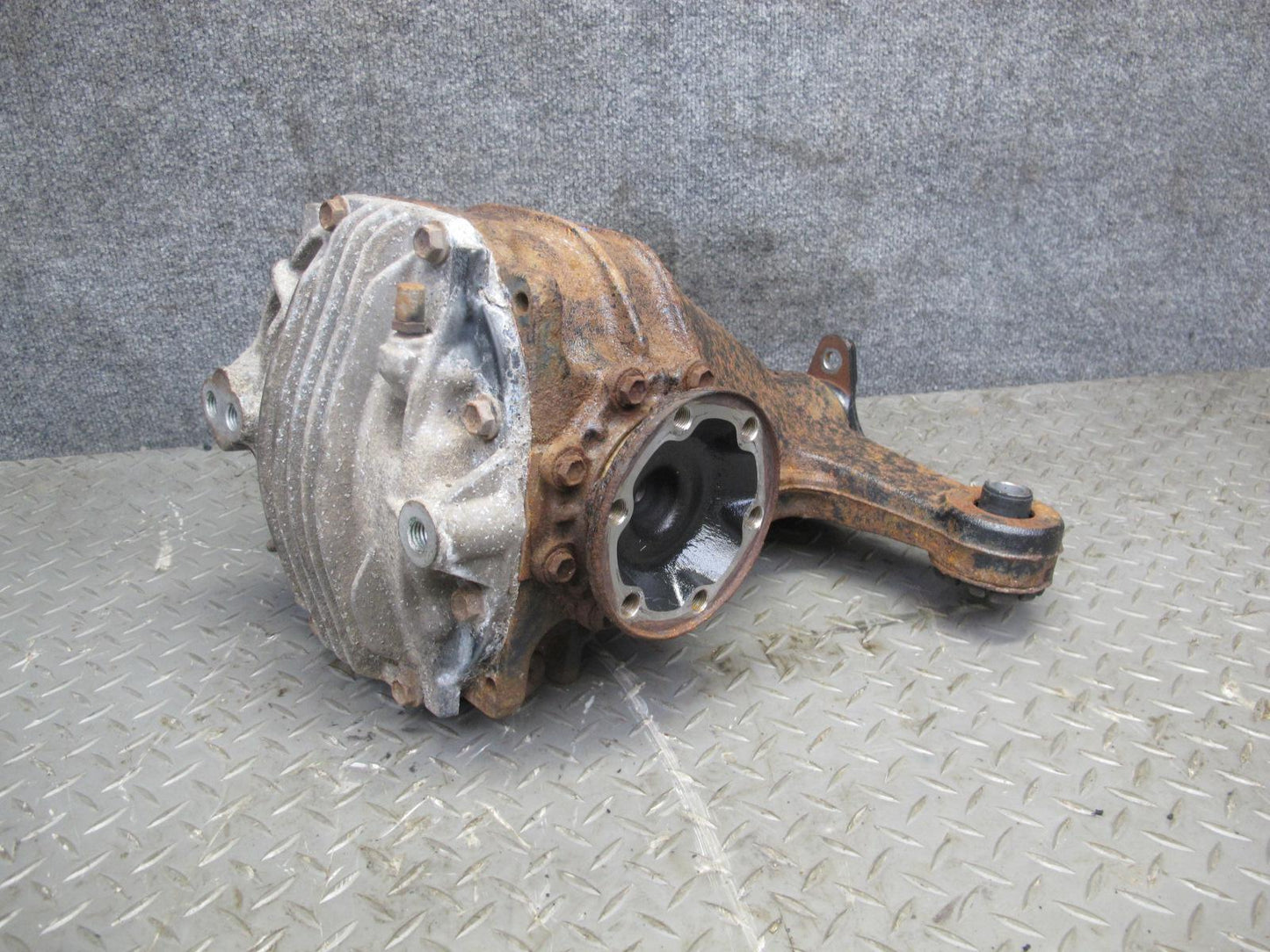 98-05 Lexus JZS160L GS300 RWD Rear Differential Carrier 3.92 Ratio 106K Mile OEM