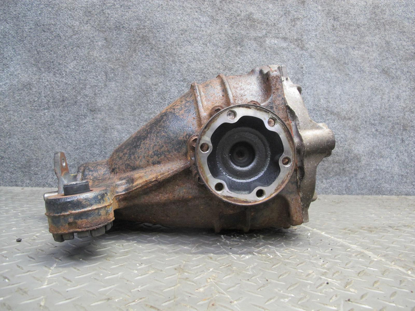 98-05 Lexus JZS160L GS300 RWD Rear Differential Carrier 3.92 Ratio 106K Mile OEM