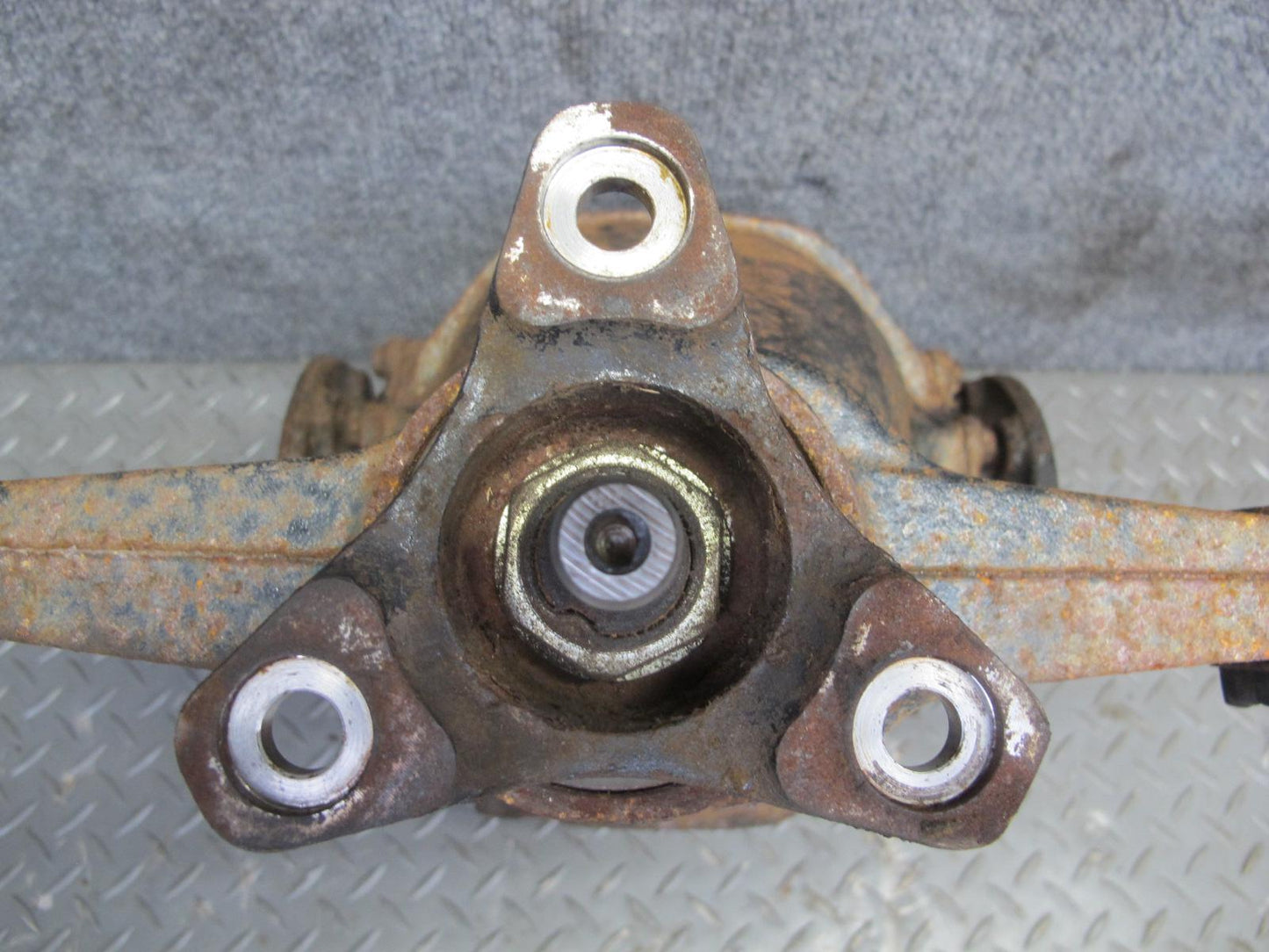98-05 Lexus JZS160L GS300 RWD Rear Differential Carrier 3.92 Ratio 106K Mile OEM