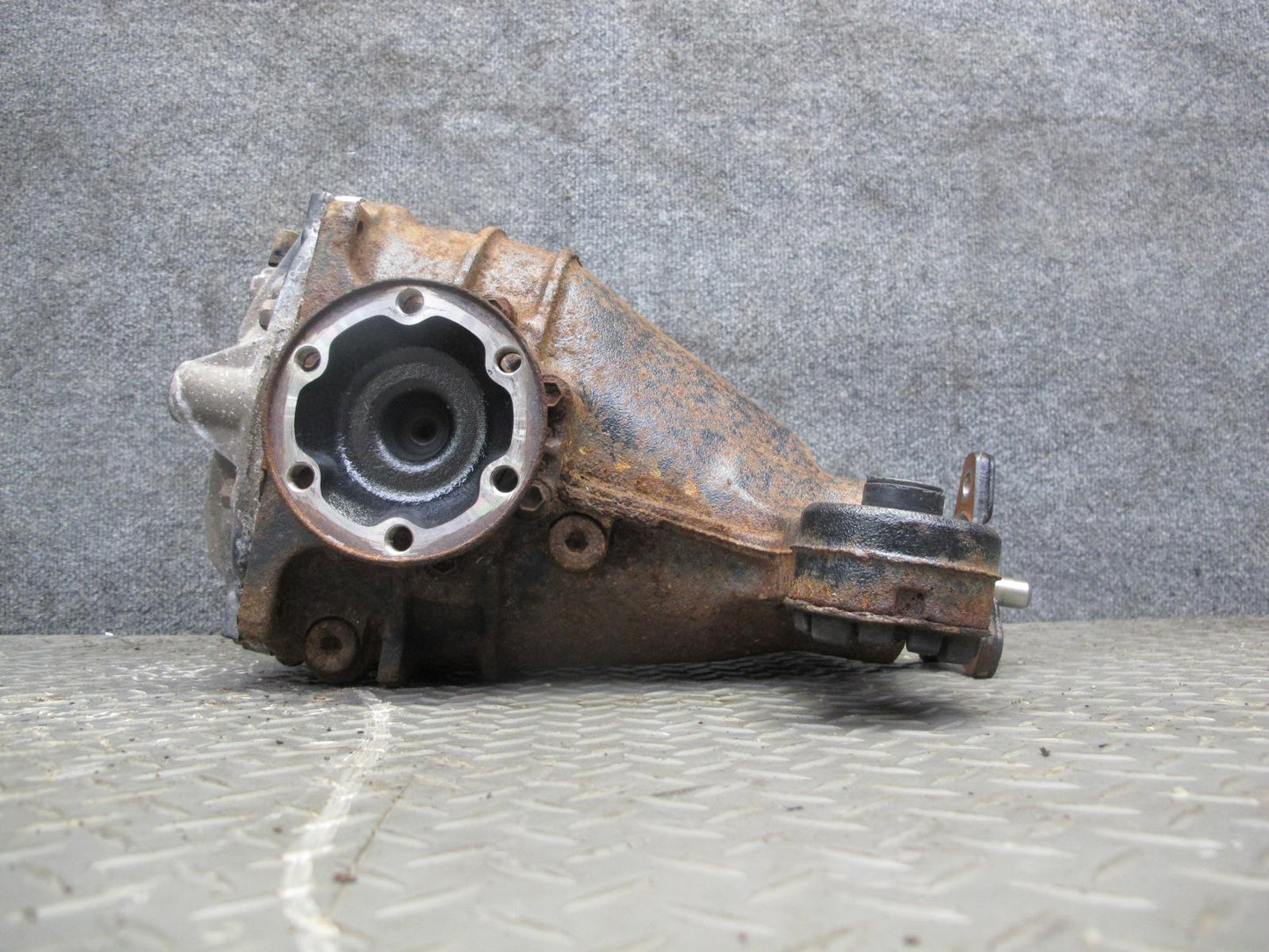 98-05 Lexus JZS160L GS300 RWD Rear Differential Carrier 3.92 Ratio 106K Mile OEM