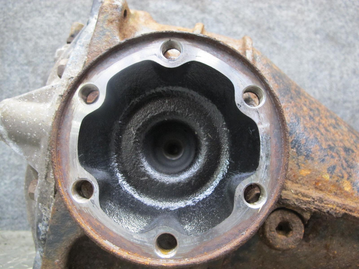 98-05 Lexus JZS160L GS300 RWD Rear Differential Carrier 3.92 Ratio 106K Mile OEM