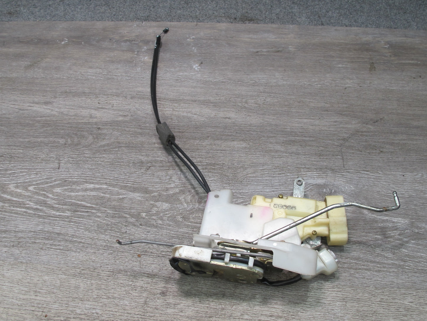 98-00 Lexus GS400 GS300 JZS160L Front Right Pass Door Lock Latch Actuator OEM