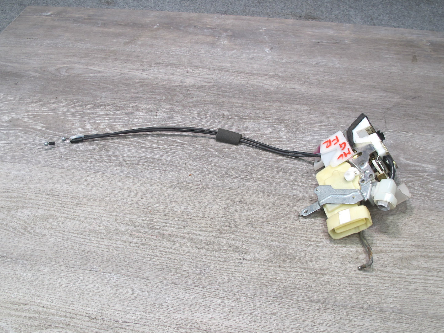98-00 Lexus GS400 GS300 JZS160L Front Right Pass Door Lock Latch Actuator OEM