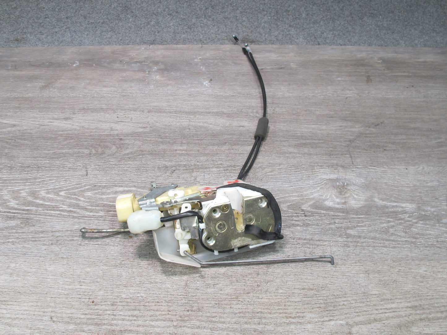 98-00 Lexus GS400 GS300 JZS160L Front Right Pass Door Lock Latch Actuator OEM