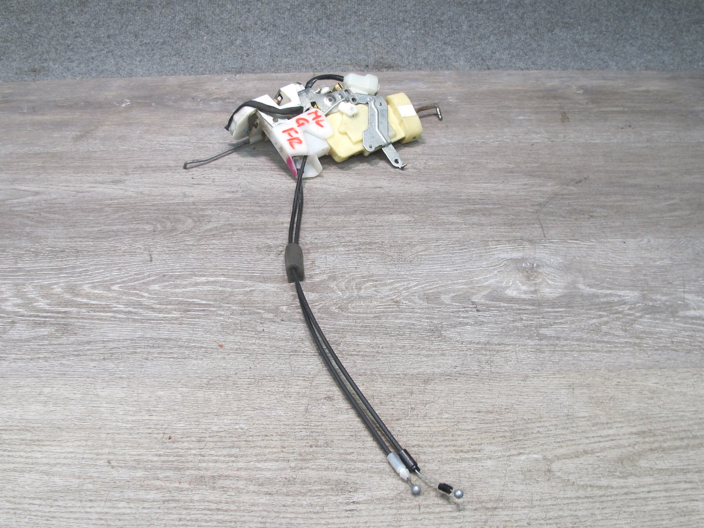 98-00 Lexus GS400 GS300 JZS160L Front Right Pass Door Lock Latch Actuator OEM