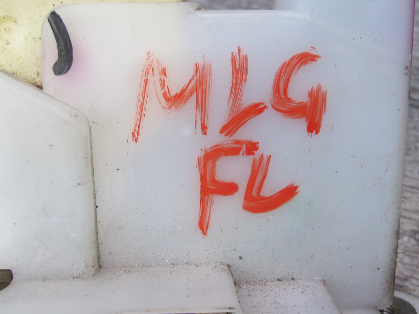 98-00 Lexus GS400 GS300 JZS160L Front Left Driver Door Lock Latch Actuator OEM