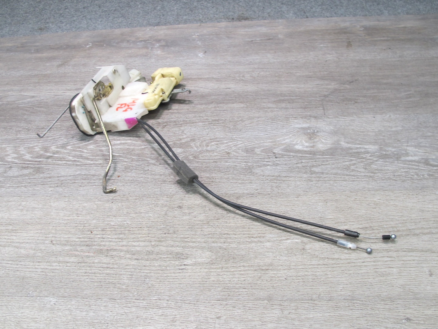 98-00 Lexus GS400 GS300 JZS160L Front Left Driver Door Lock Latch Actuator OEM