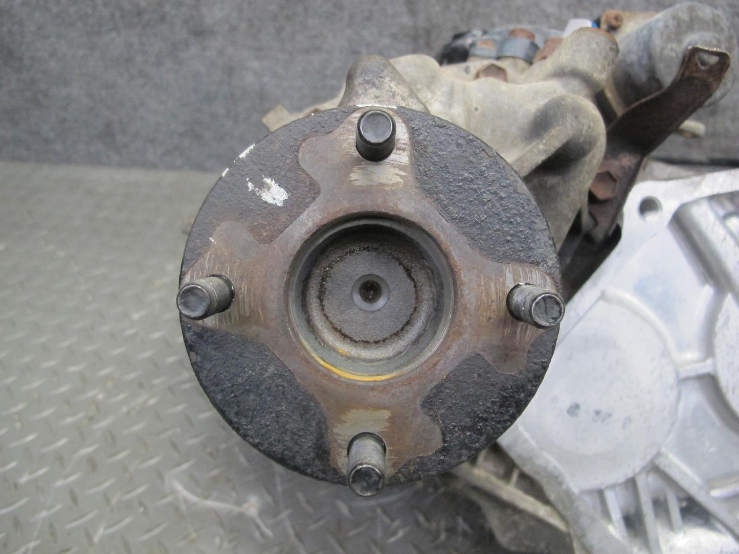 2003-2005 Lexus UZJ100L LX470 Transmission Transfer Case Box w Motor