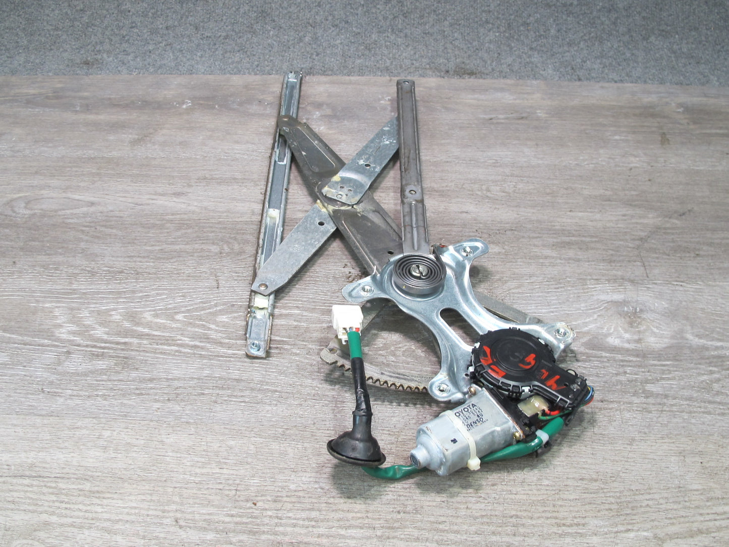 98-05 Lexus GS400 GS430 GS300 Front Right Door Window Regulator w Motor OEM