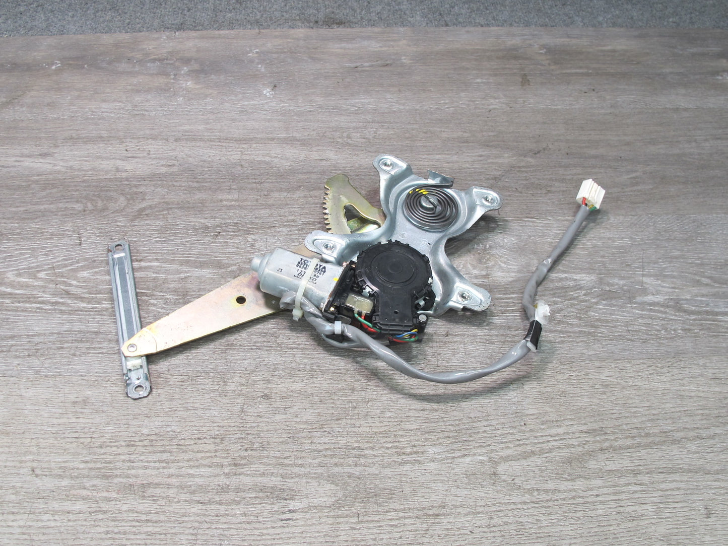 98-05 Lexus JZS160 GS400 GS430 GS300 Rear Left Door Window Regulator w Motor OEM