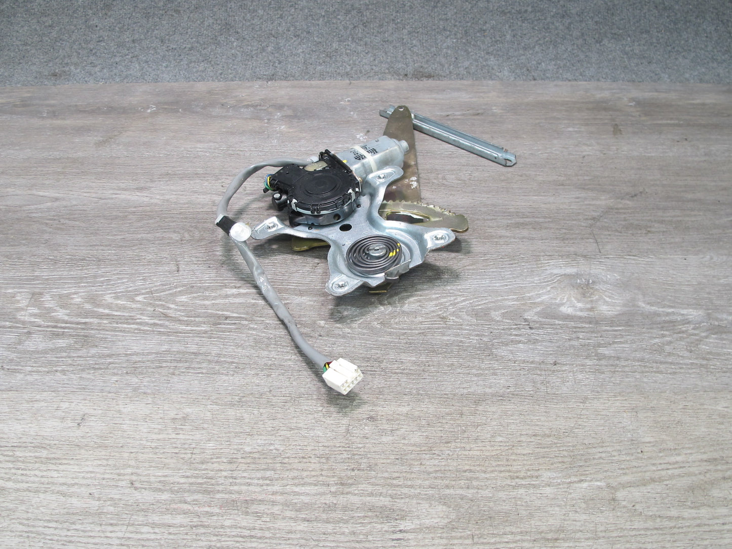 98-05 Lexus JZS160 GS400 GS430 GS300 Rear Left Door Window Regulator w Motor OEM