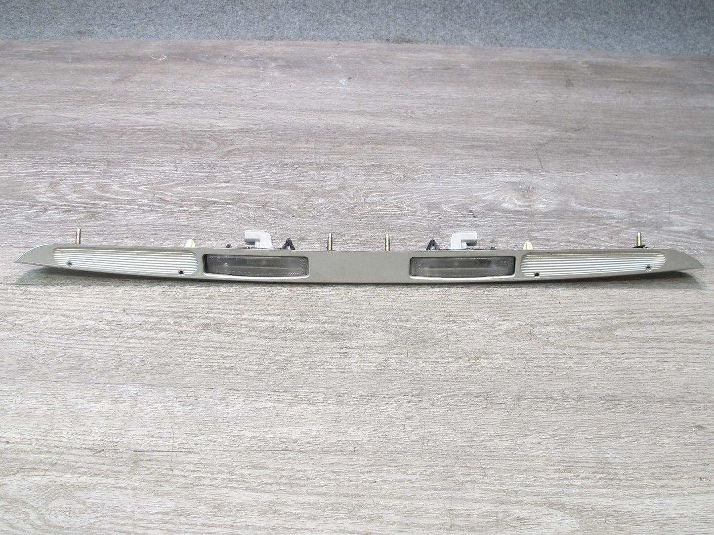 98-05 Lexus GS400 GS430 GS300 Rear Trunk Lid License Plate Trim w Lights OEM