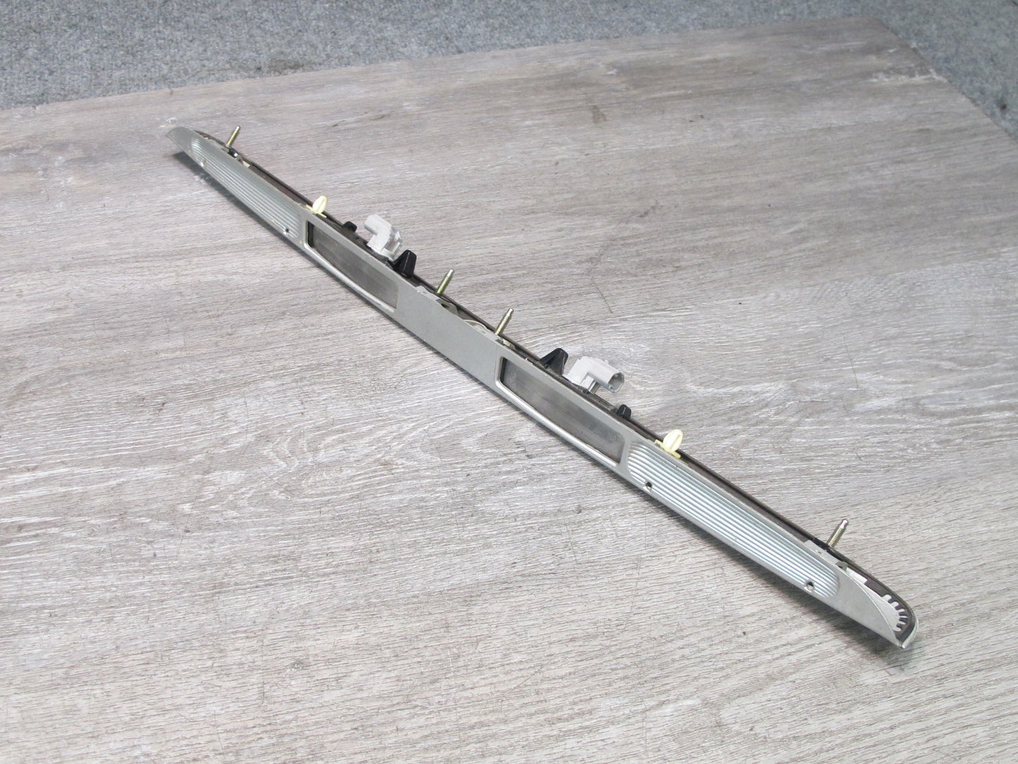 98-05 Lexus GS400 GS430 GS300 Rear Trunk Lid License Plate Trim w Lights OEM