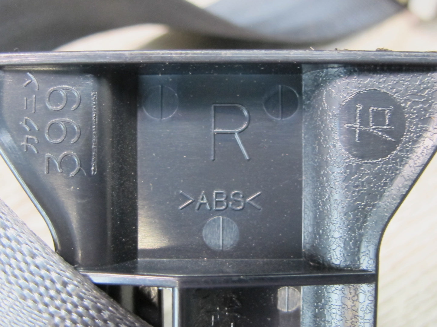 99-01 LEXUS GS300 GS430 REAR LEFT CENTER RIGHT SIDE SEATBELT RETRACTOR SET OEM