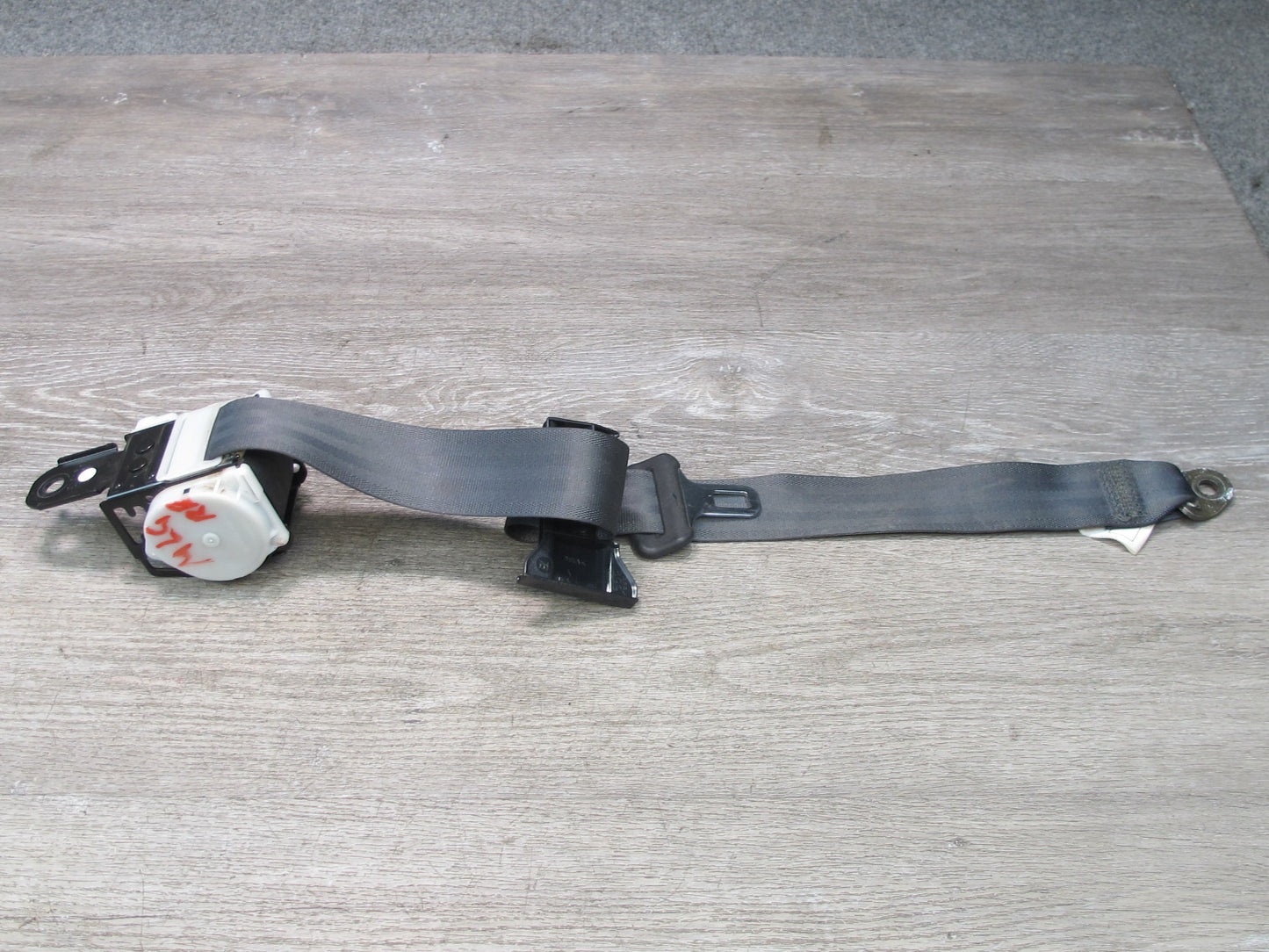 99-01 LEXUS GS300 GS430 REAR LEFT CENTER RIGHT SIDE SEATBELT RETRACTOR SET OEM