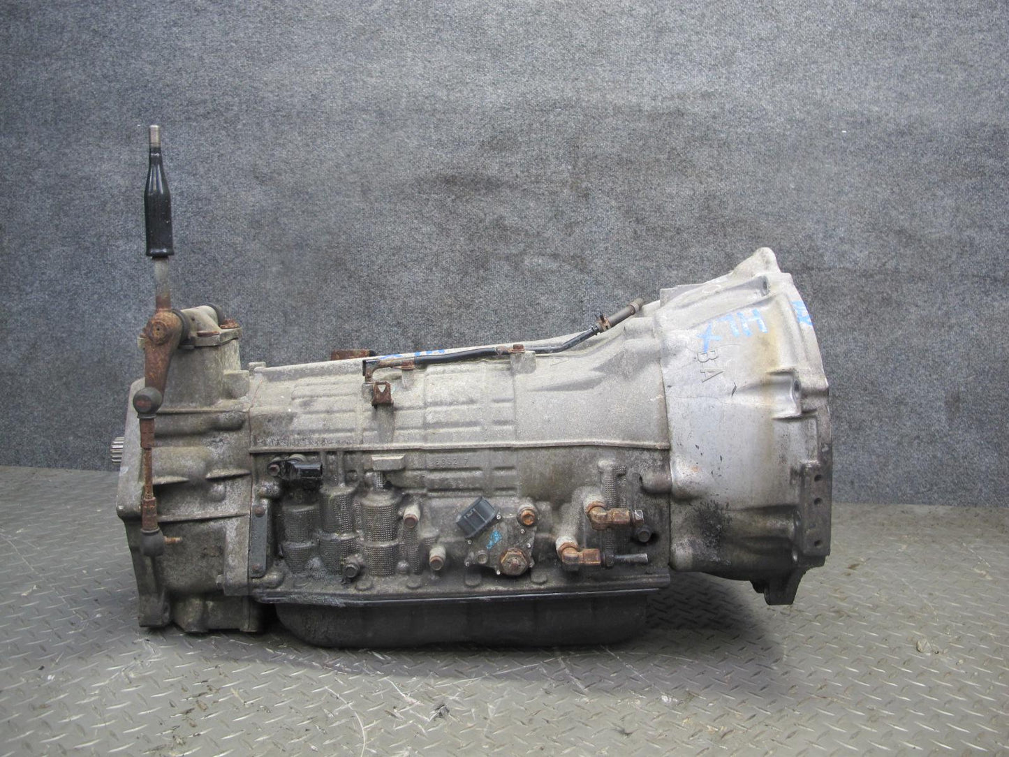 2004-2005 Lexus UZJ100L LX470 A750F A/T Automatic Transmission 35010-60A10