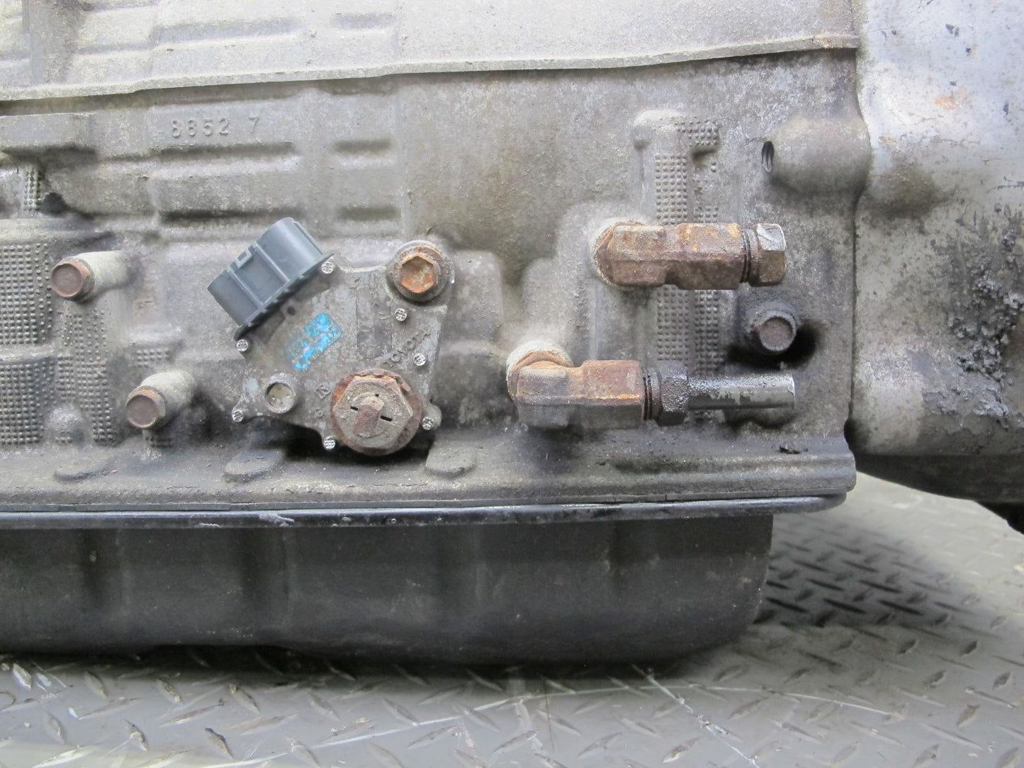 2004-2005 Lexus UZJ100L LX470 A750F A/T Automatic Transmission 35010-60A10