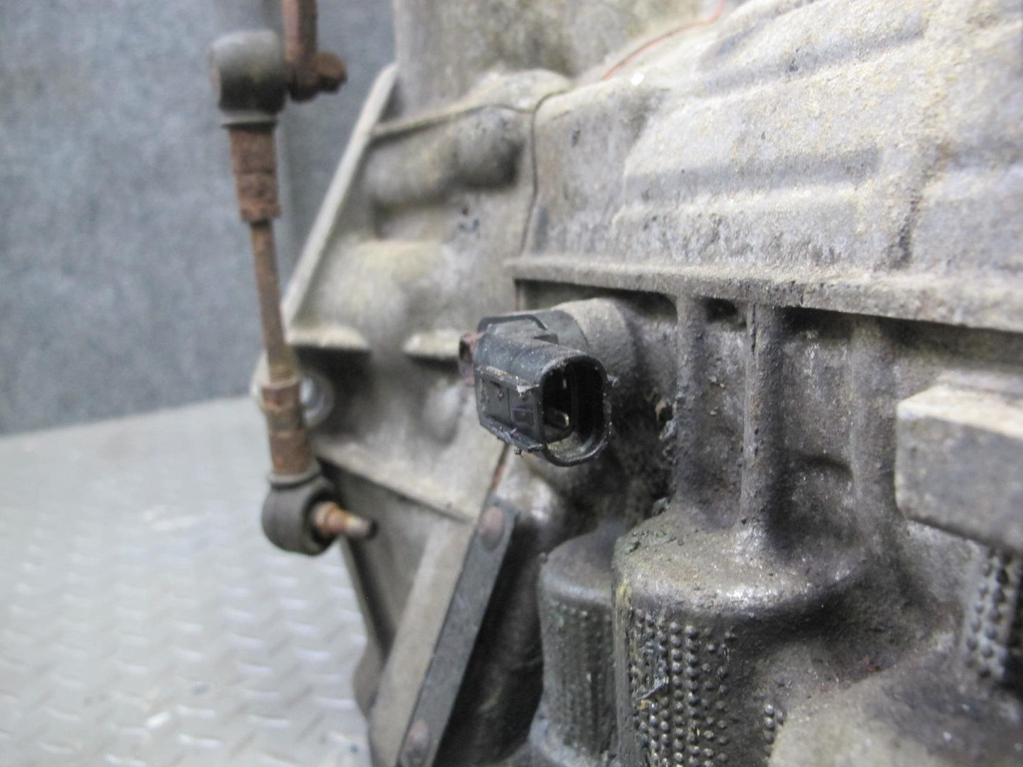 2004-2005 Lexus UZJ100L LX470 A750F A/T Automatic Transmission 35010-60A10