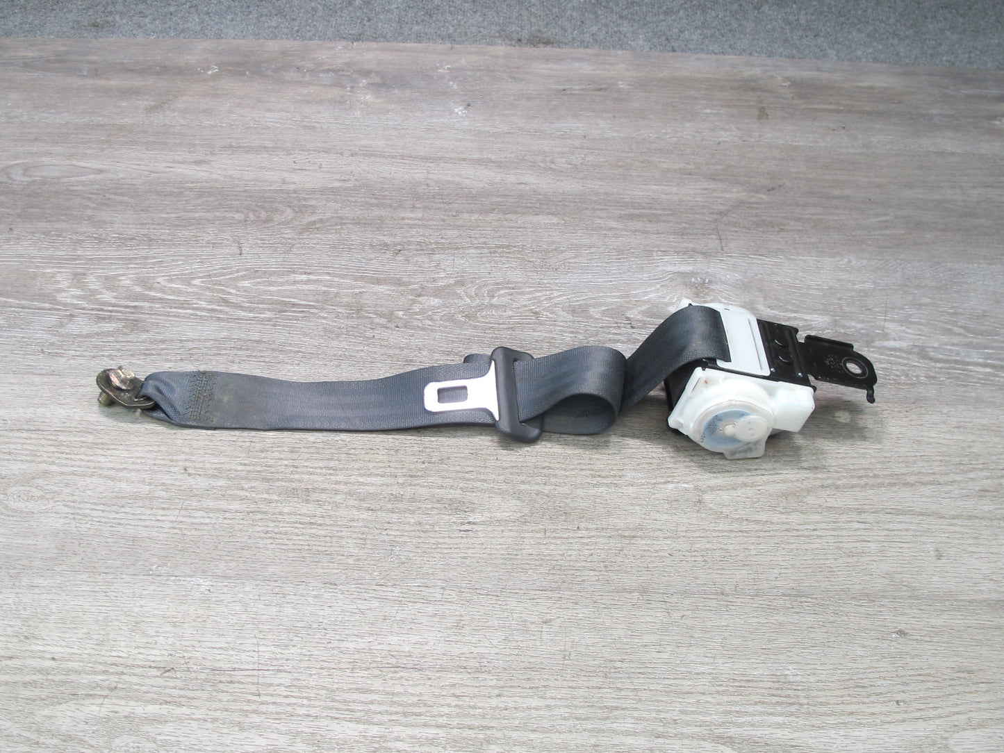 99-01 LEXUS GS300 GS430 REAR LEFT CENTER RIGHT SIDE SEATBELT RETRACTOR SET OEM