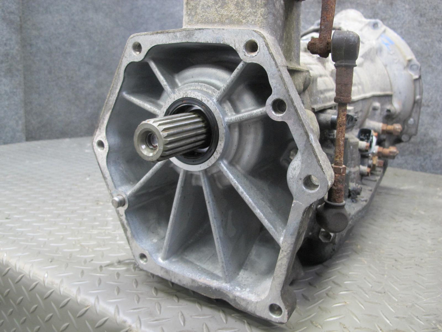 2004-2005 Lexus UZJ100L LX470 A750F A/T Automatic Transmission 35010-60A10