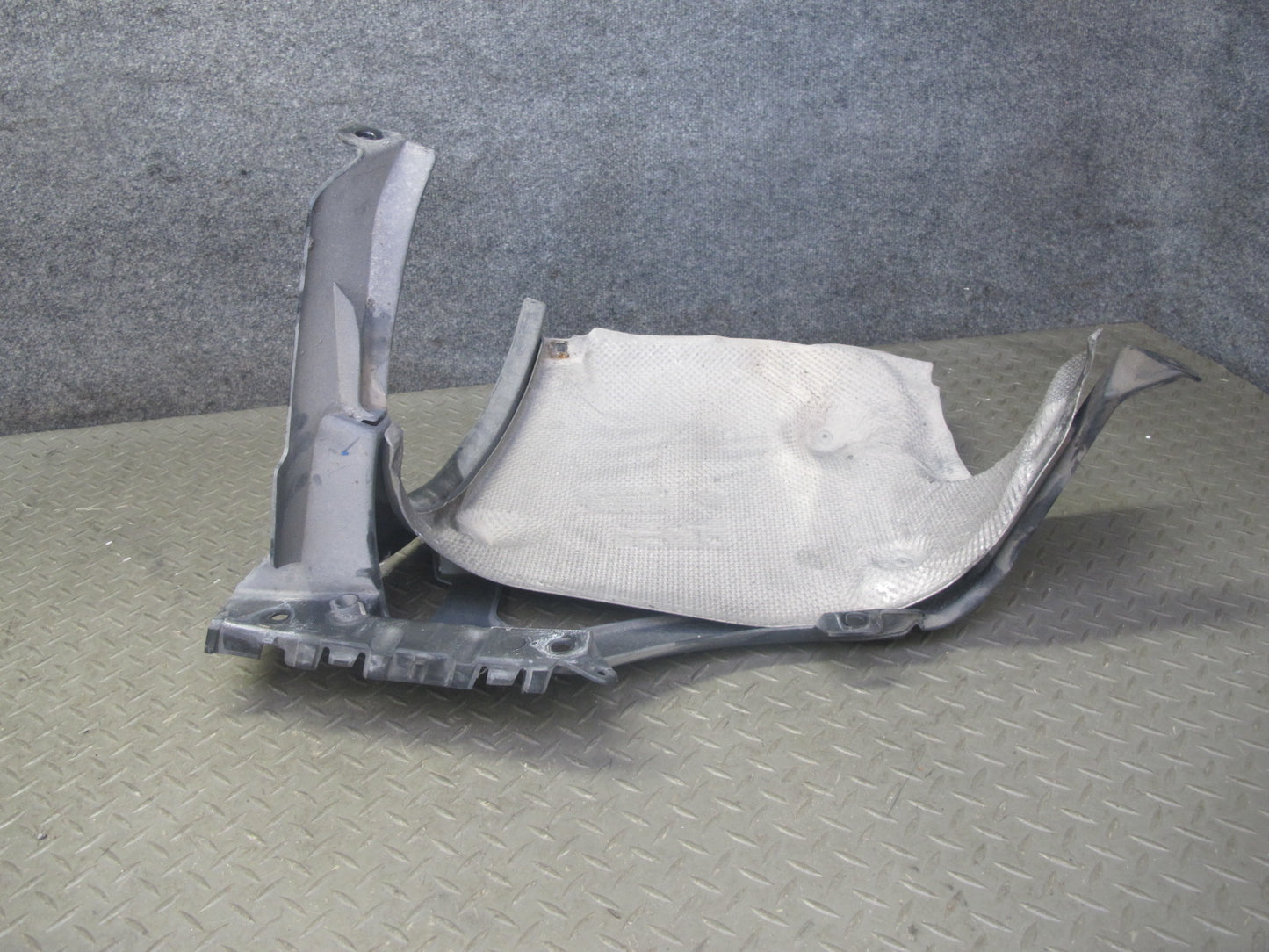 2005-2008 Porsche 911 997 Rear Left Bumper Guide Exhaust Heat Shield 99750583100
