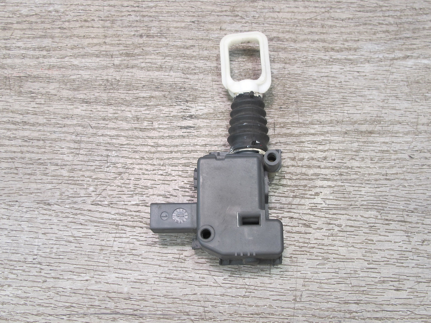 2005-2012 Porsche 911 997 Rear Trunk Lid Lock Latch Actuator