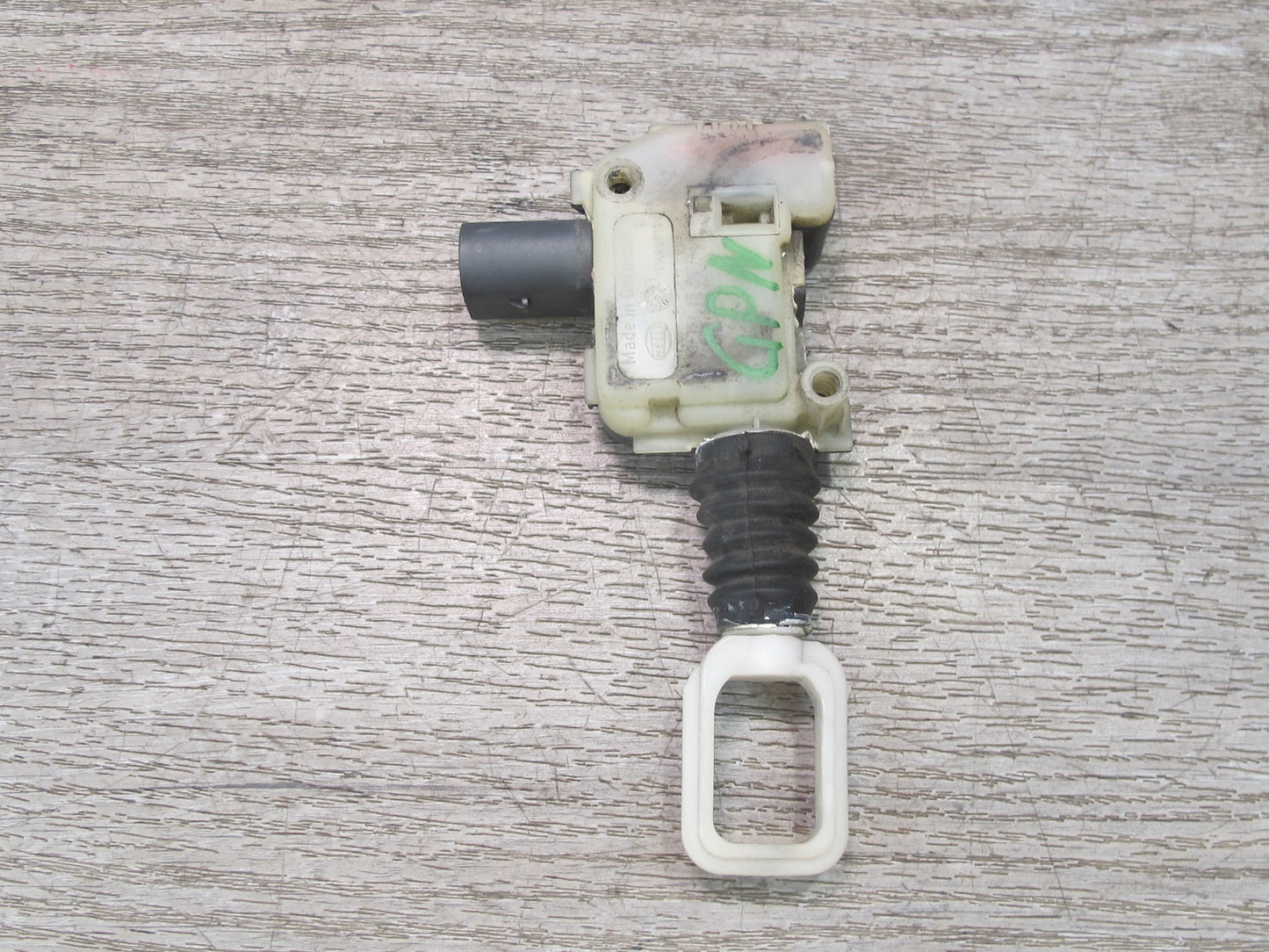 2005-2012 Porsche 911 997 Rear Trunk Lid Lock Latch Actuator