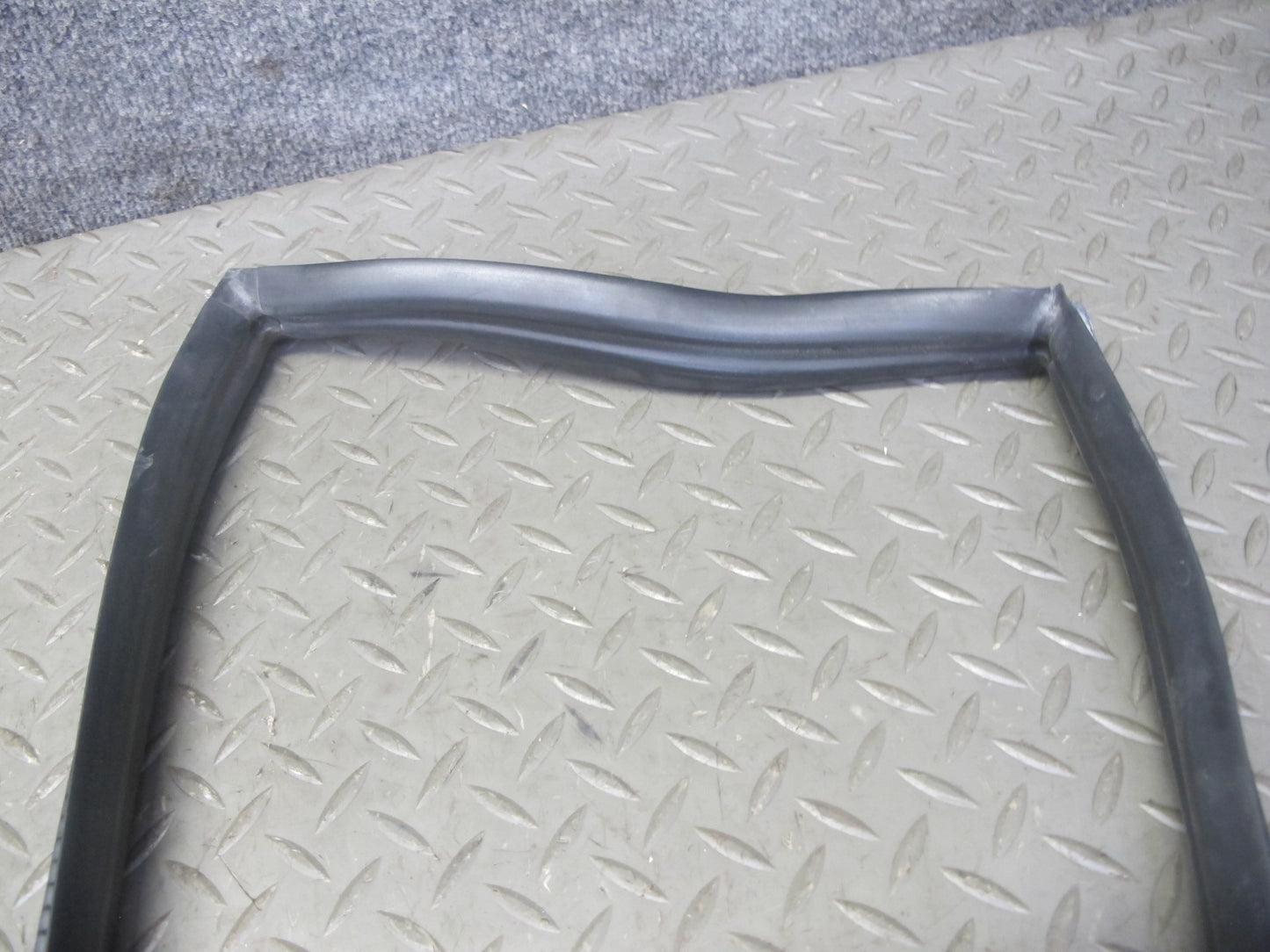 2005-2012 Porsche 911 997 Coupe Rear Quarter Window Rubber Seal Gasket Set of 2
