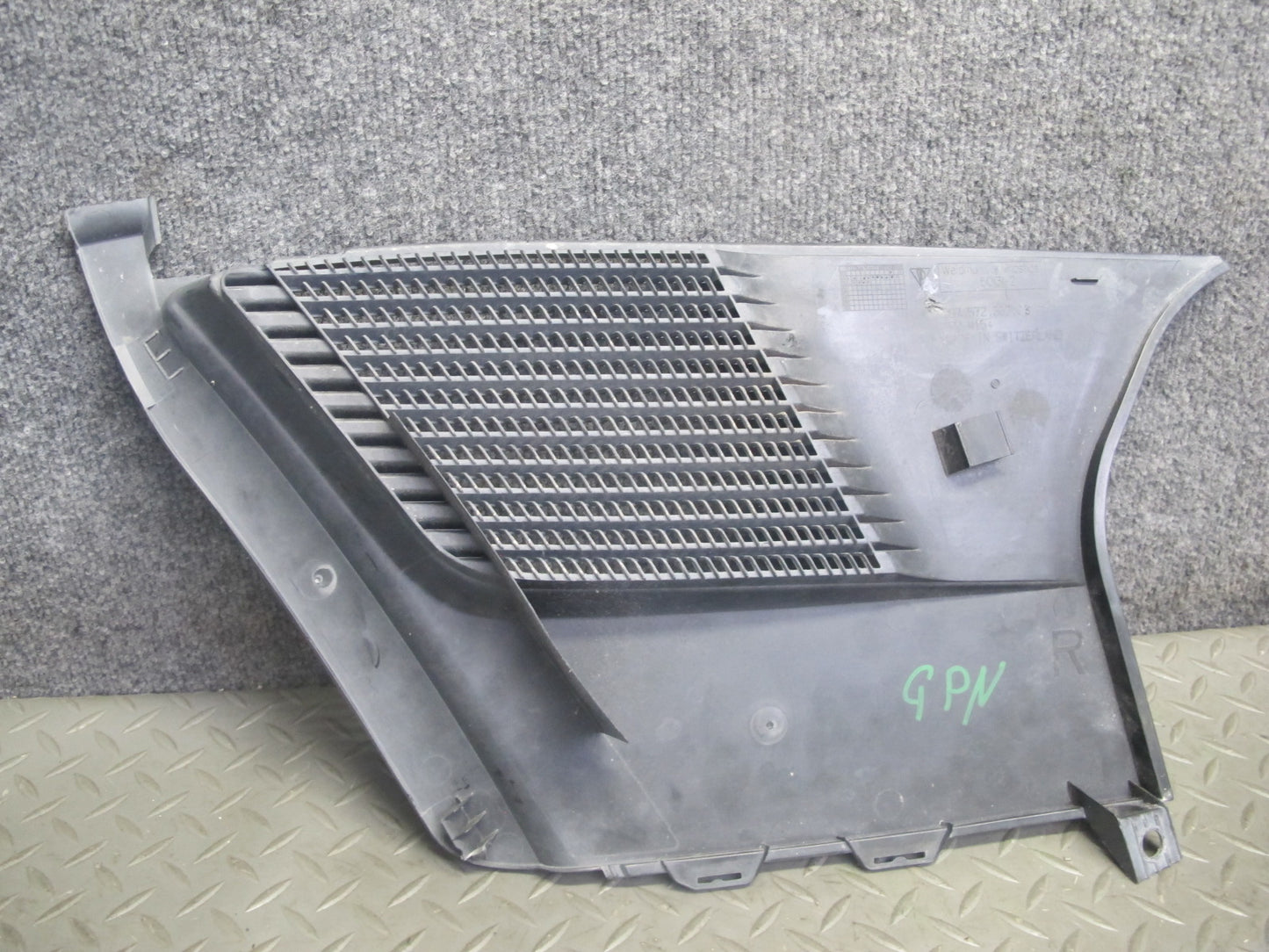 2005-2012 Porsche 911 997 Boxster Front Left & Right Wiper Cowl Trim Panel Set