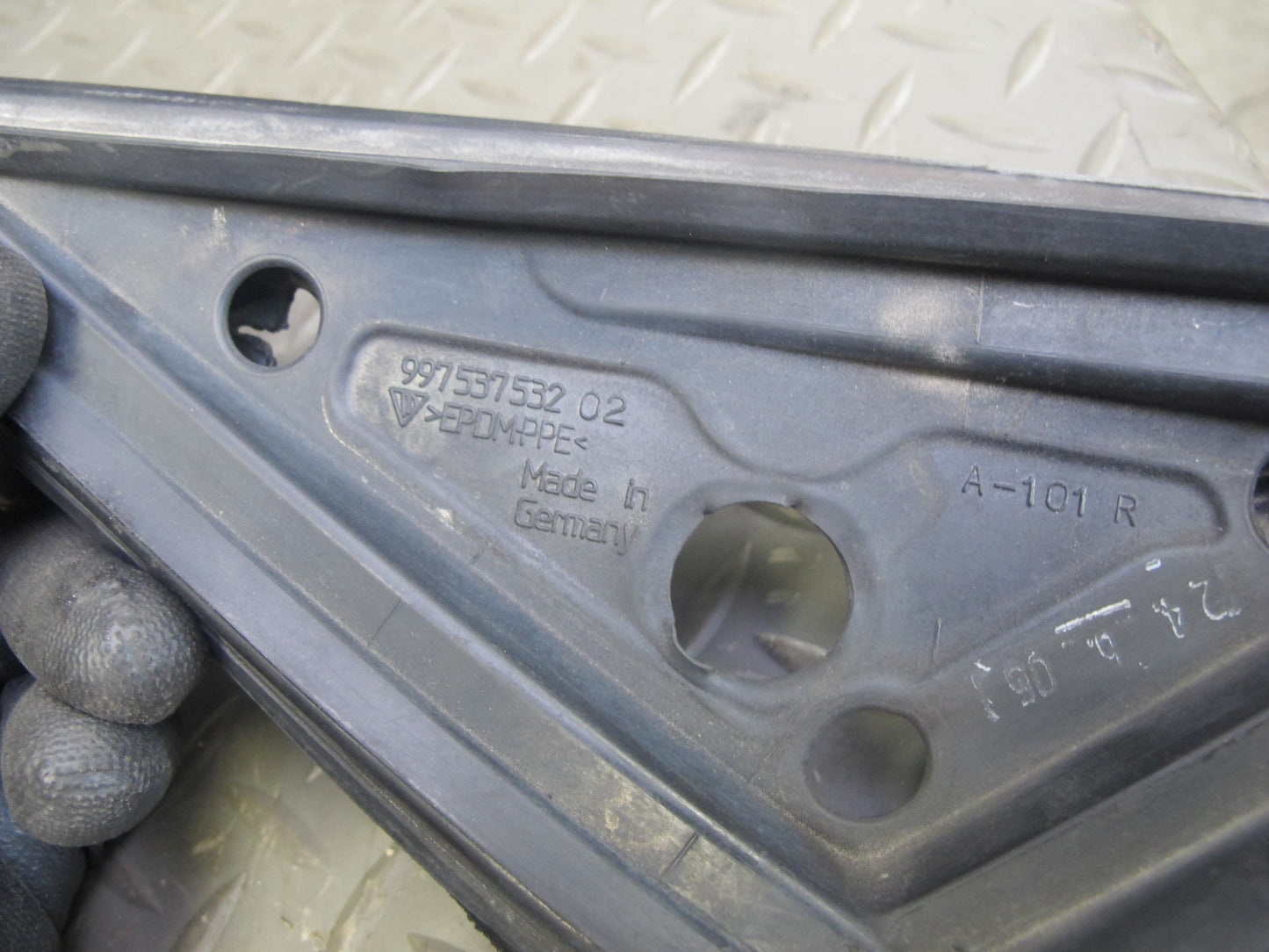 2005-2012 Porsche 911 997 Boxster Right Door Weatherstrip Rubber Seal Gasket
