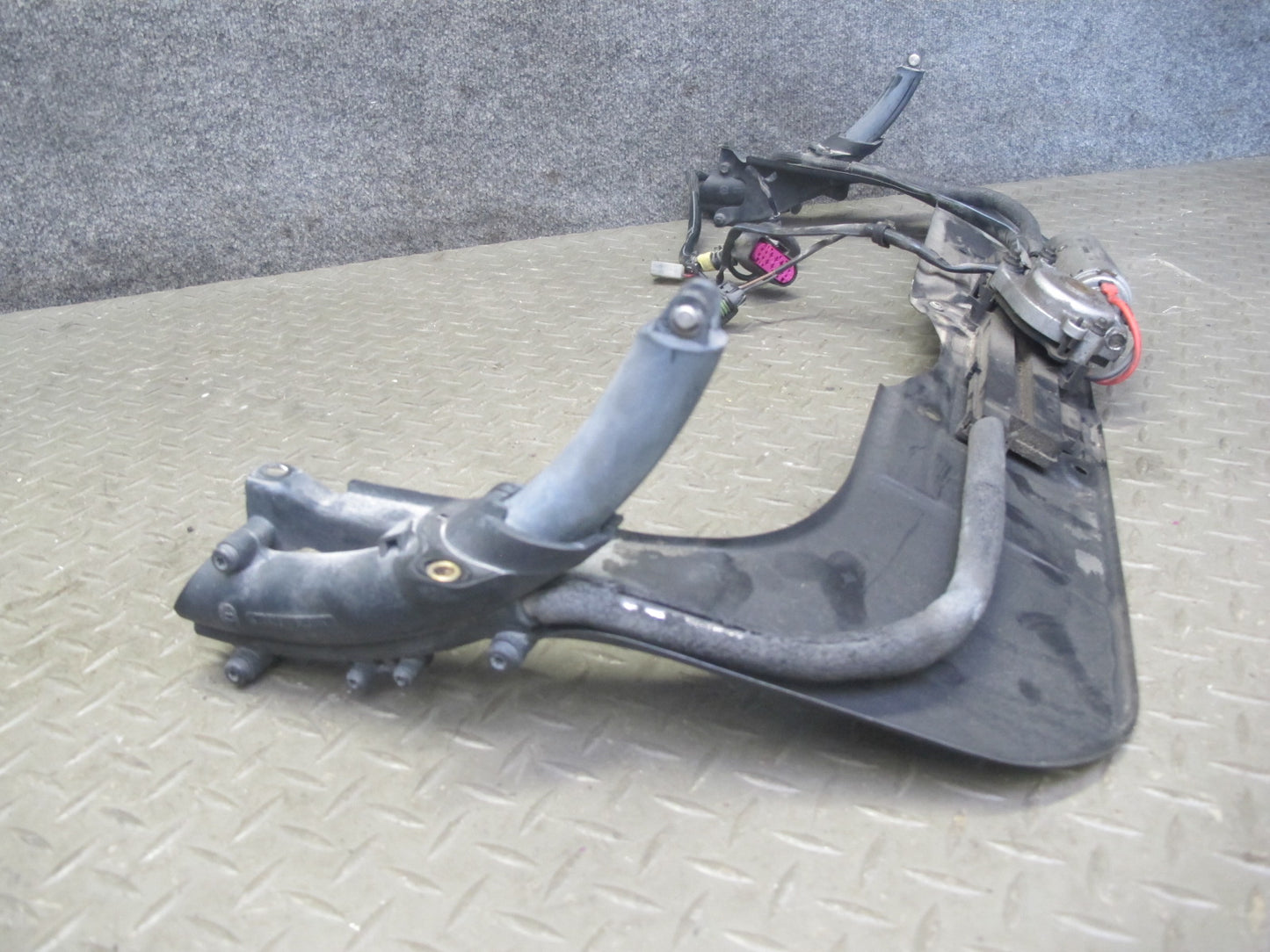 2005-2008 Porsche 911 997 Rear Trunk Lid Spoiler Motor Drive Mechanism