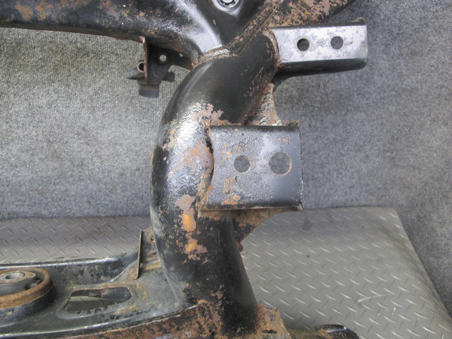 98-05 Lexus GS400 GS430 GS300 Rear Suspension Sub Frame Subframe Crossmember OEM