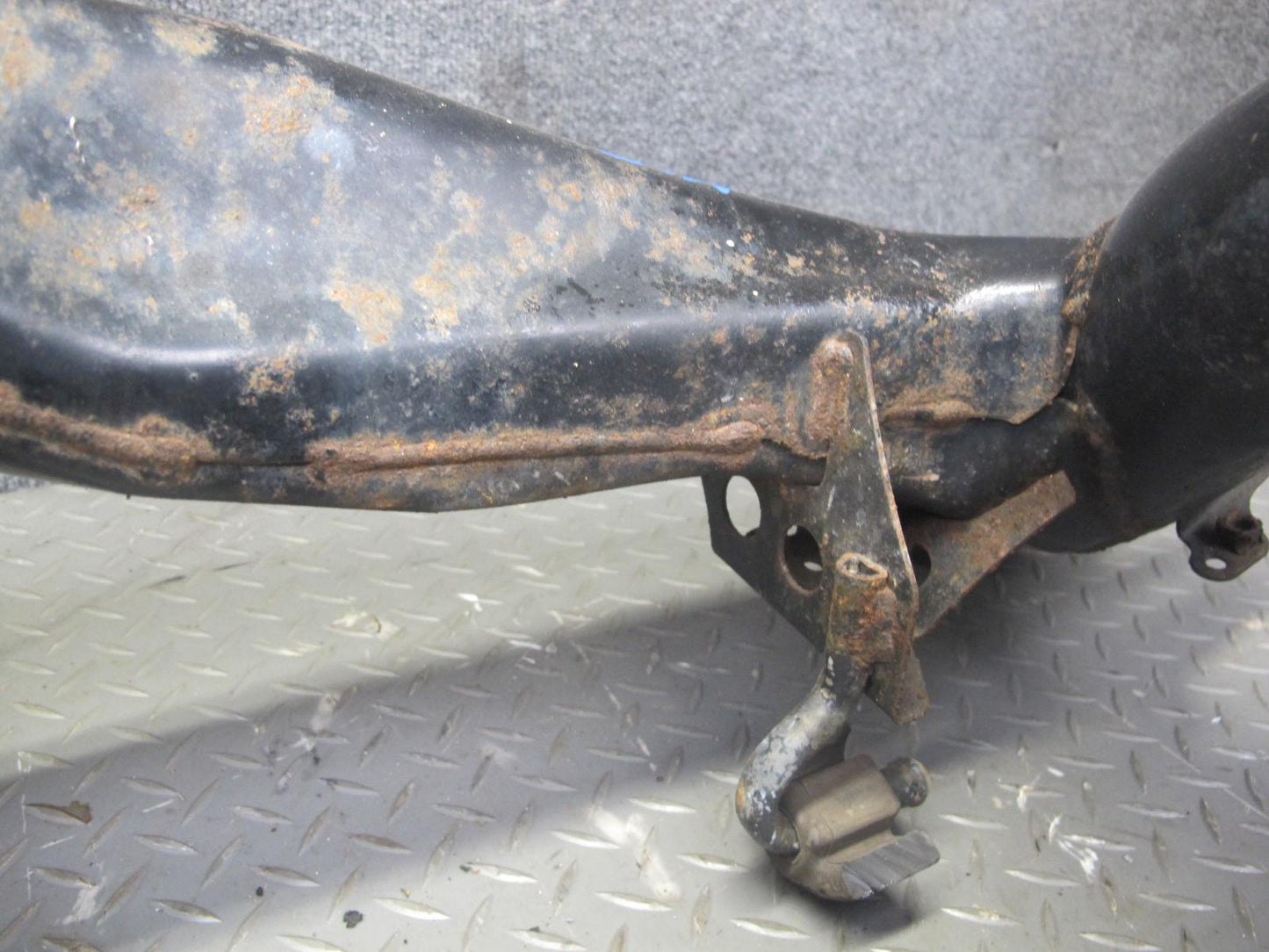 98-05 Lexus GS400 GS430 GS300 Rear Suspension Sub Frame Subframe Crossmember OEM