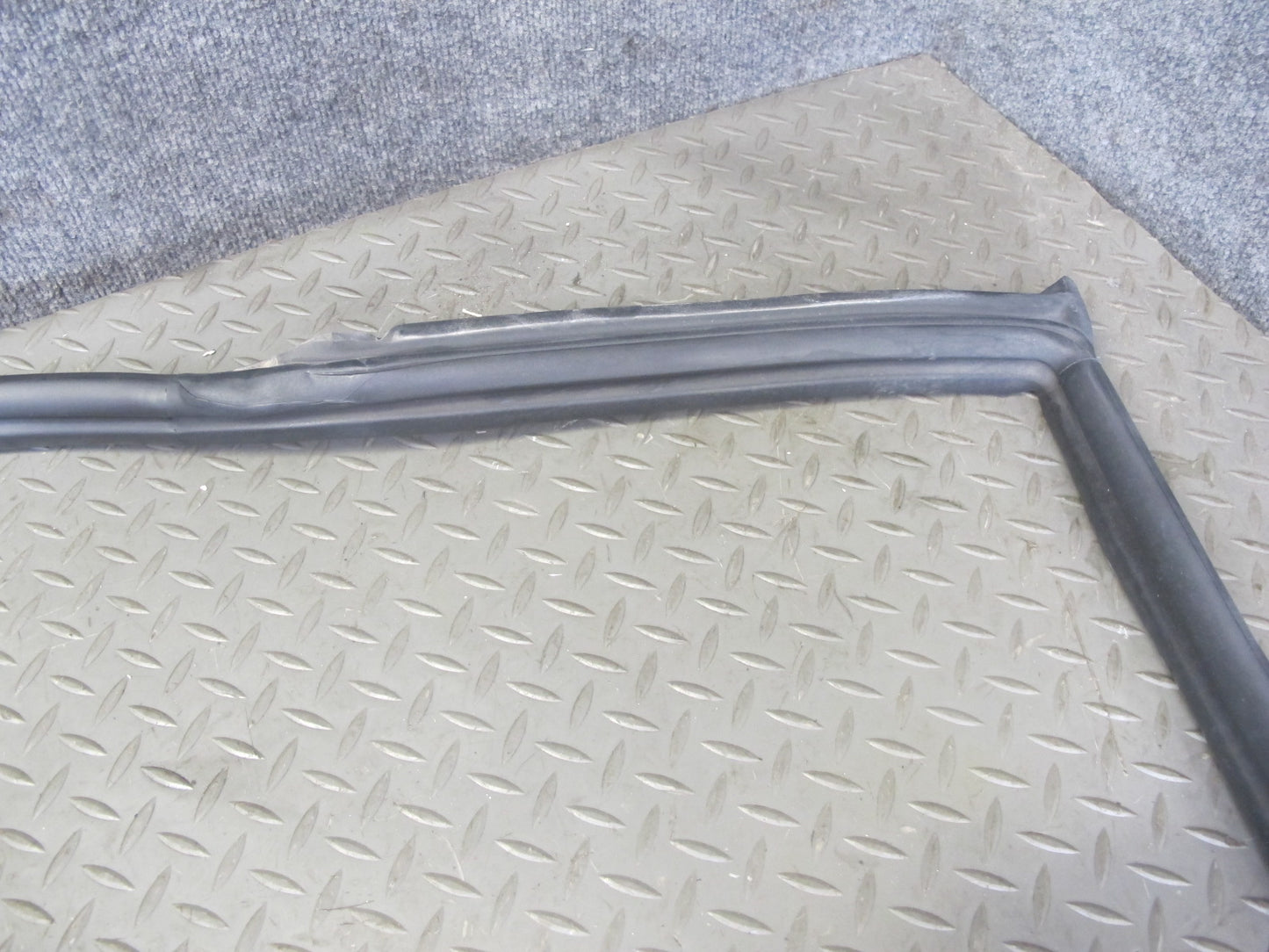 2005-2012 Porsche 911 997 Boxster Door Weatherstrip Rubber Seal Gasket Set