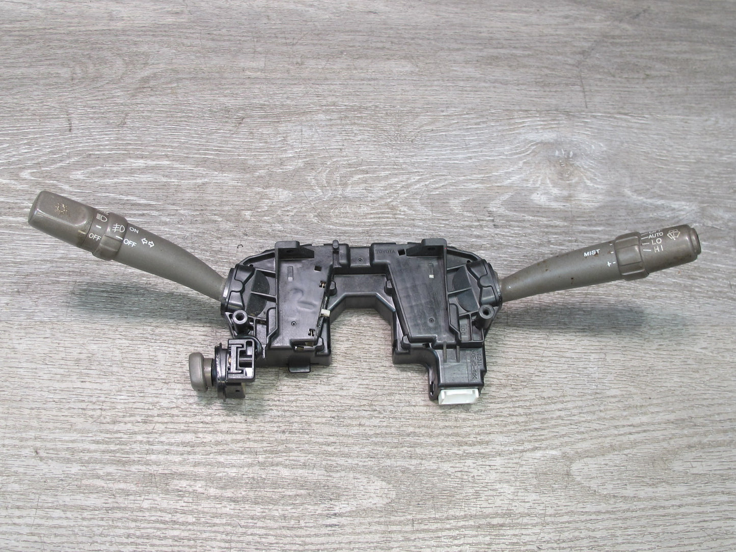 04-06 Lexus UCF30L LS430 Steering Column Headlight Turn Signal Wiper Switch OEM