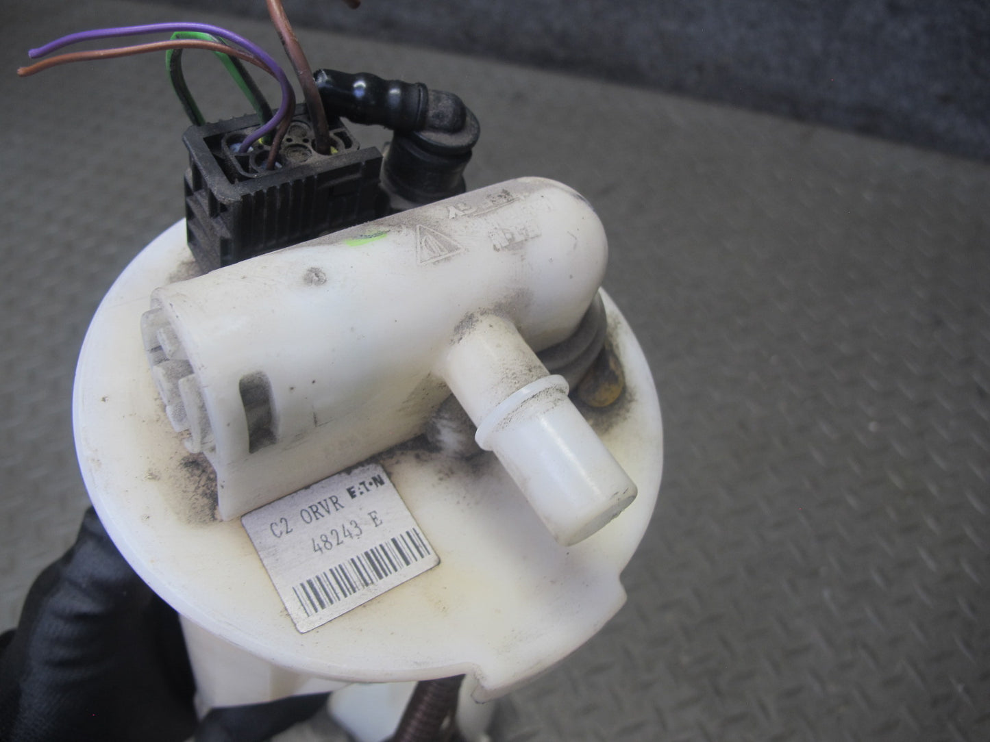 2005-2008 Porsche 911 997 Fuel Pump Level Sensor Sending Unit Assembly