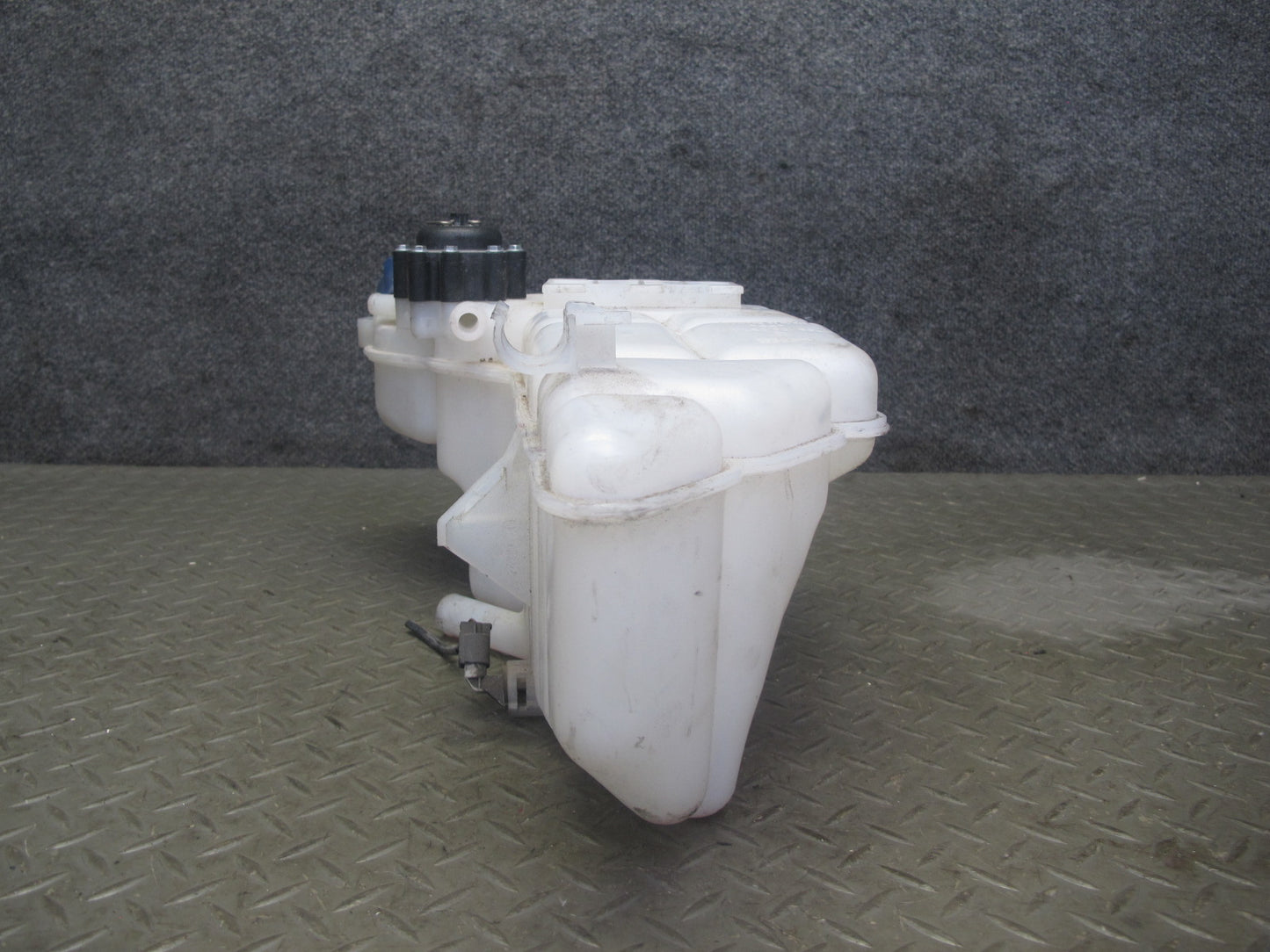 2005-2008 Porsche 911 997 Engine Coolant Expansion Overflow Reservoir Tank