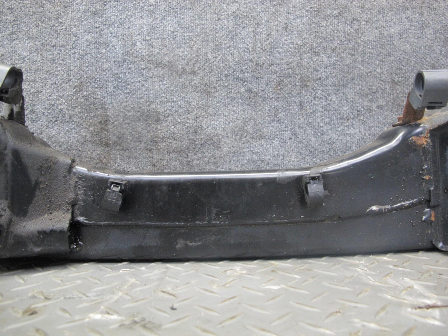 98-05 Lexus JZS160L GS400 GS430 GS300 Front Suspension Crossmember Carrier OEM