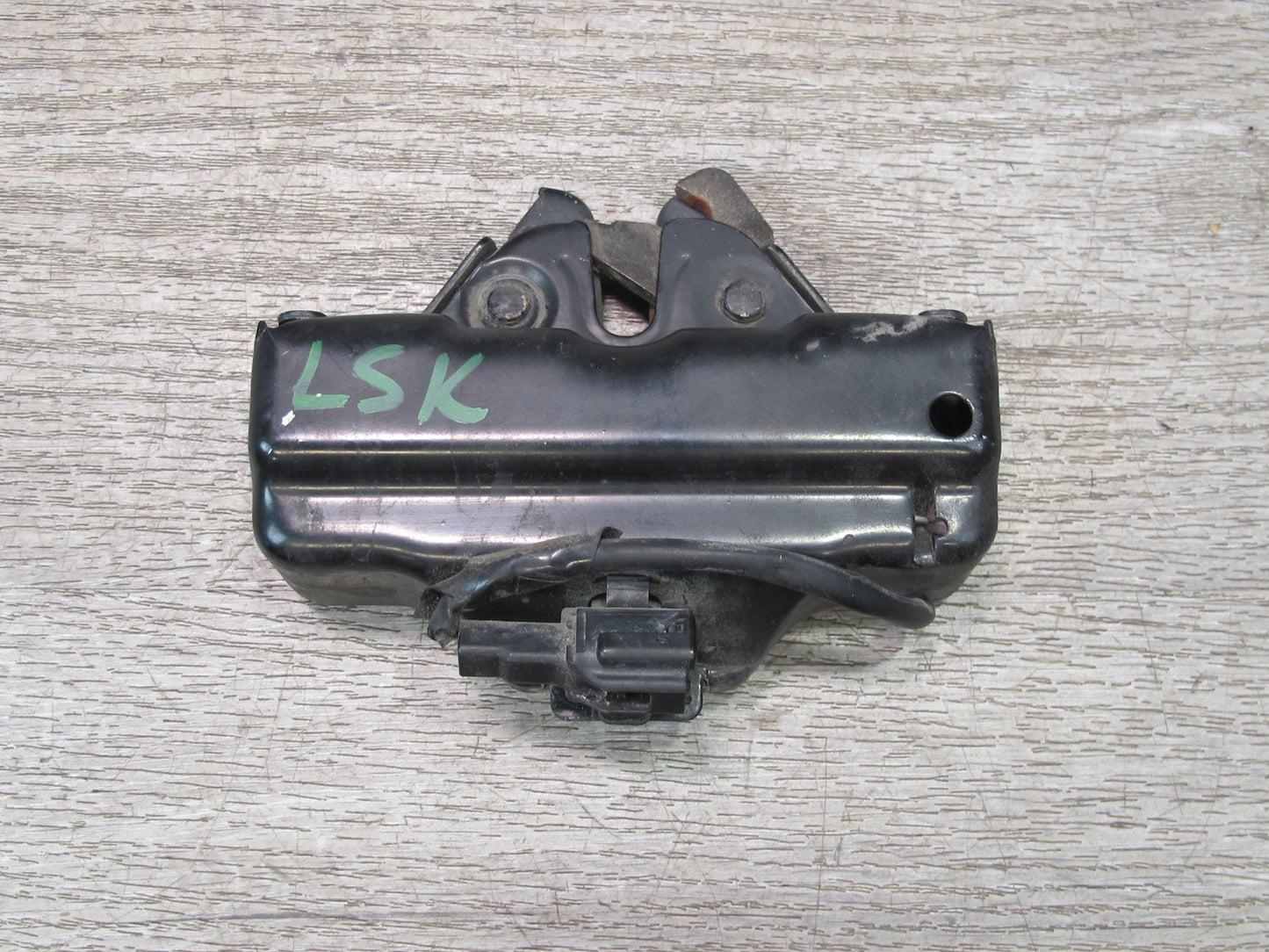01-06 Lexus UCF30L LS430 Front Hood Bonnet Lock Latch OEM